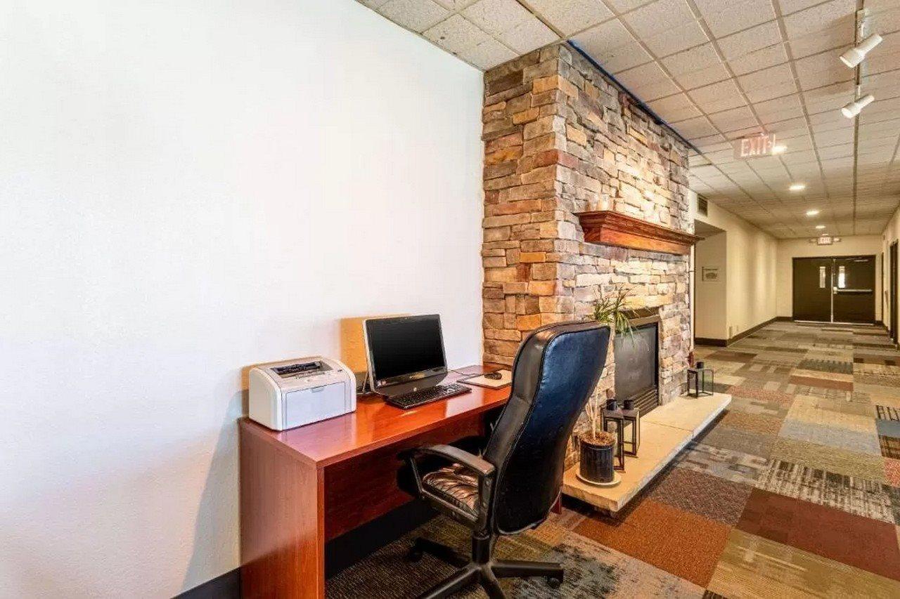 Econo Lodge Fredonia Bagian luar foto